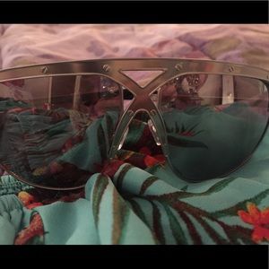 {FREE Sunglasses}😎Free with purchase😃